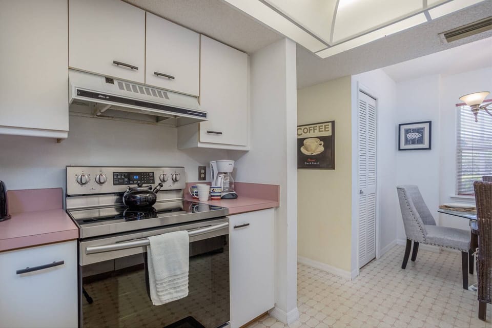 Condo (Siesta Bayside Closest to the Beach) | Exterior