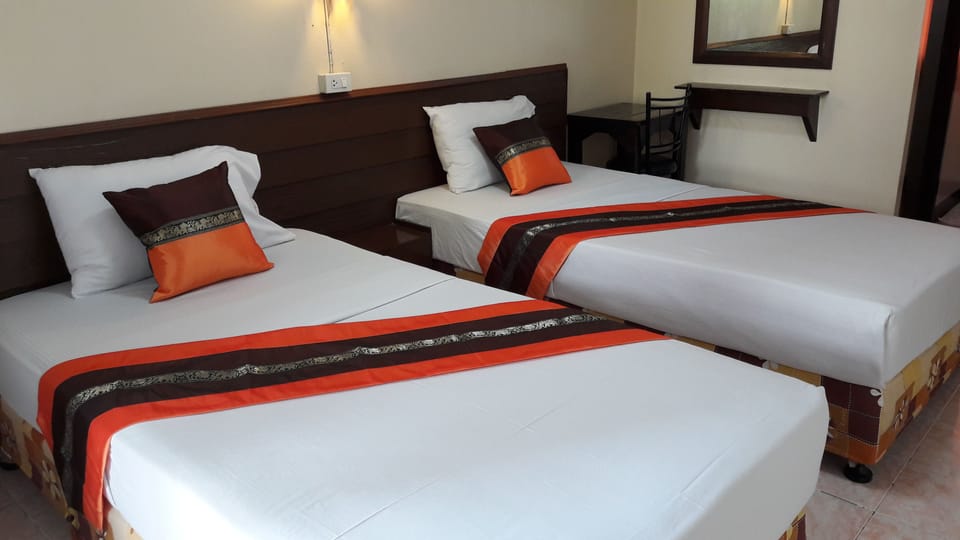 Standard Aircon | Rollaway beds, free WiFi