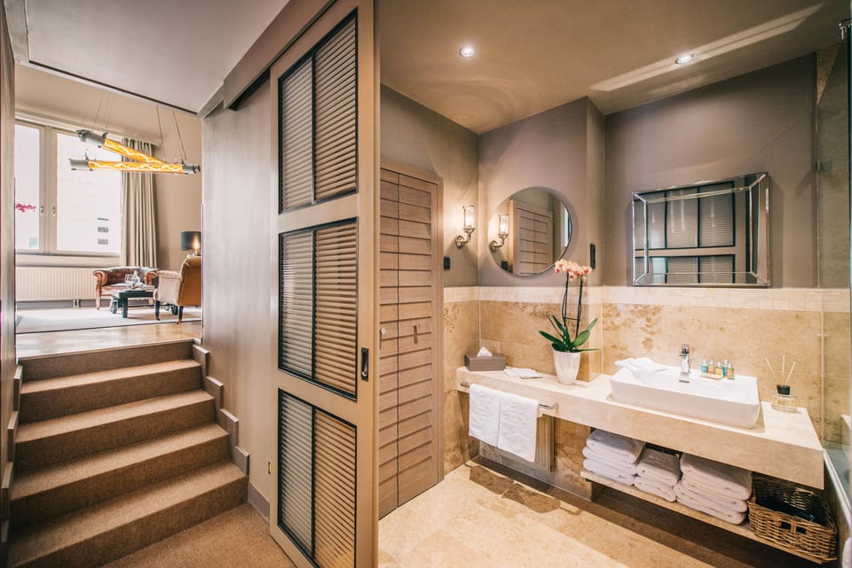 Family Loft, 2 Bedrooms | Bathroom | Designer toiletries, hair dryer, bathrobes, bidet