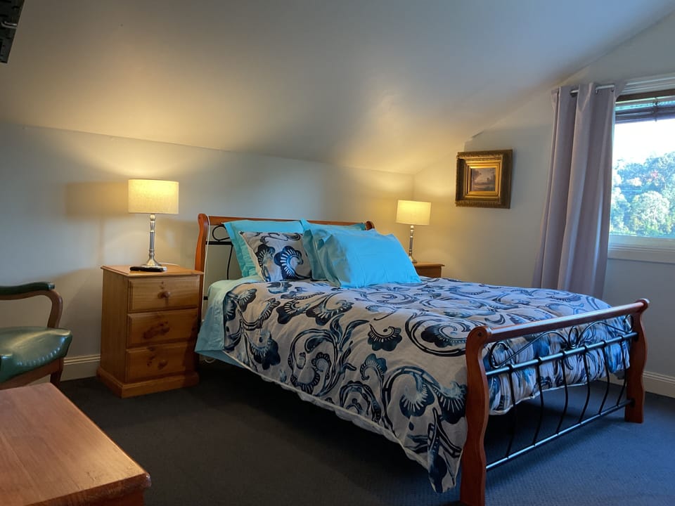 Back bedroom