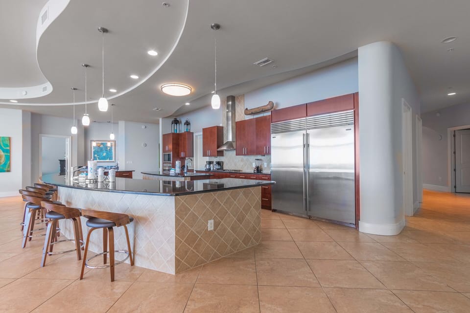 Turquoise Place C2902 Kitchen