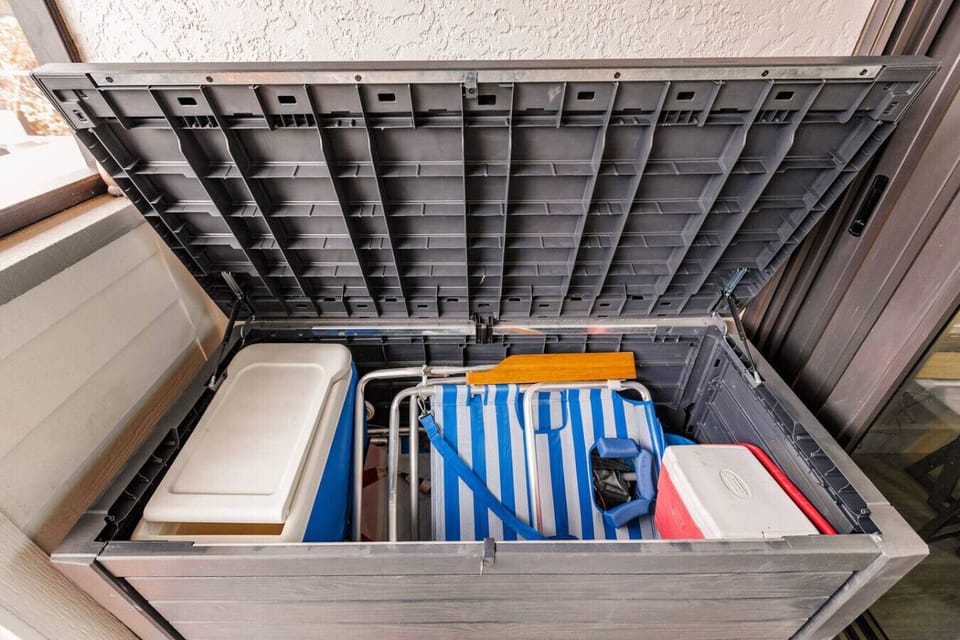 Find all your beach equipment in the storage container.