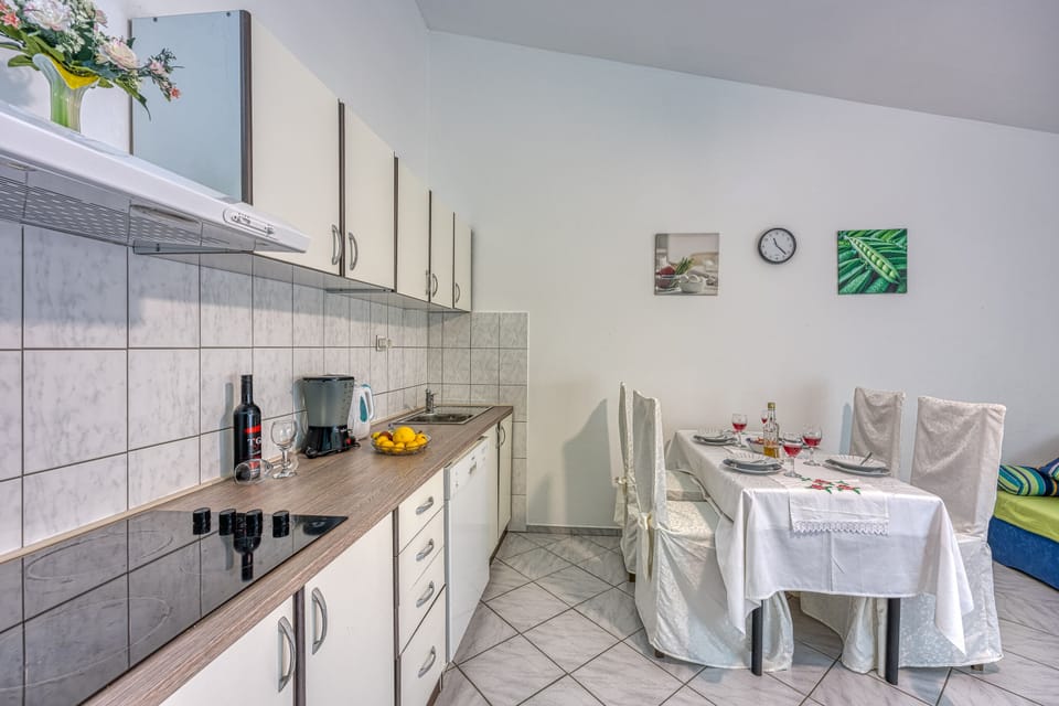 Kitchen and dining area