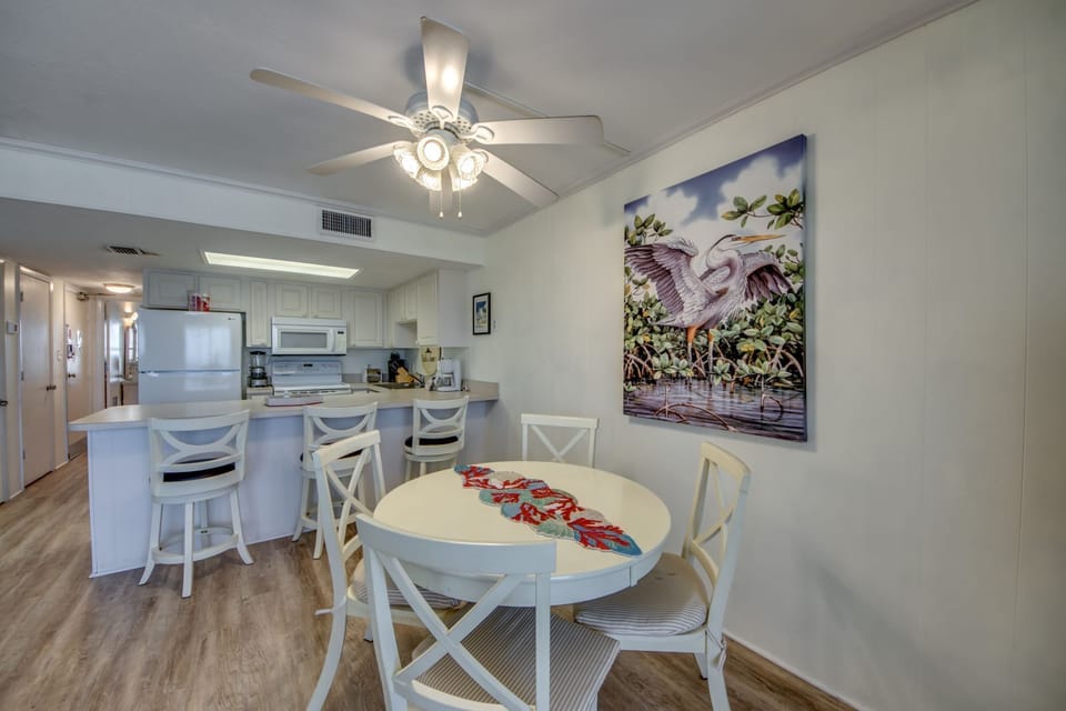 Dining area / Kitchen