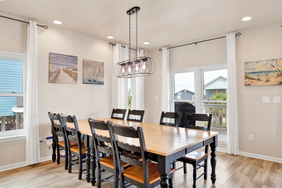 Dining area seats 8