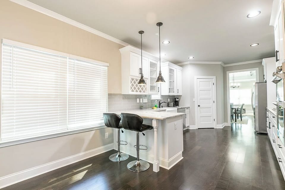 Breakfast bar in kitchen