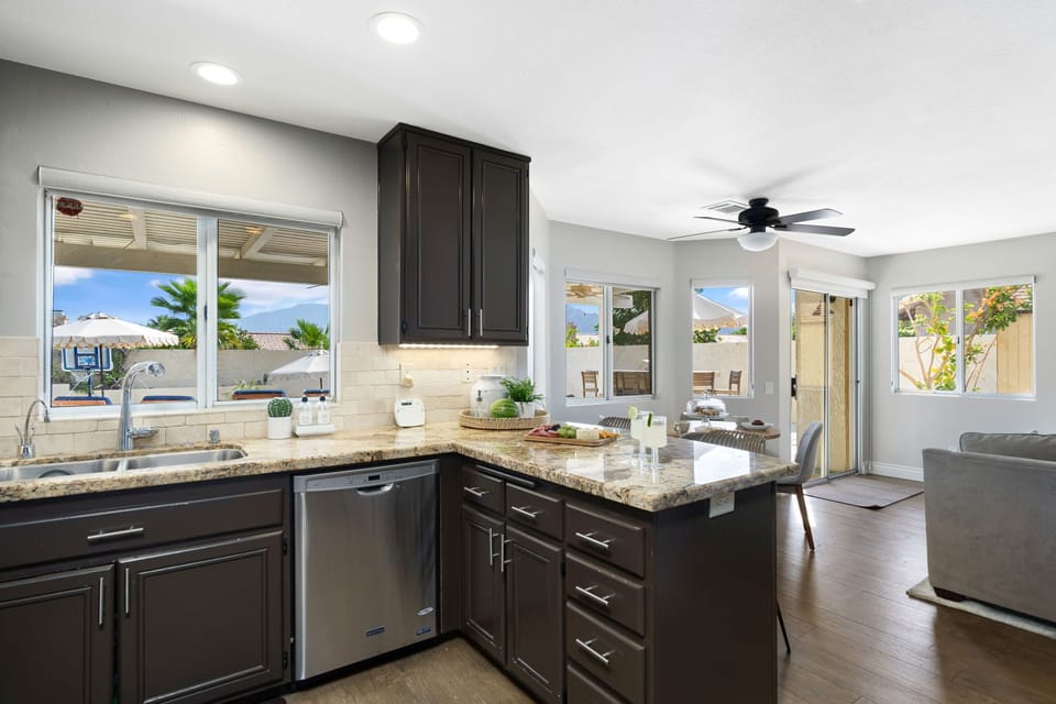 Kitchen views.
