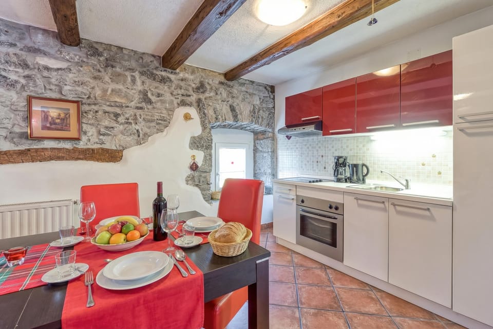 Kitchen and dining area