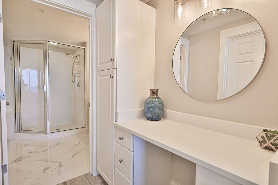 Master bathroom.