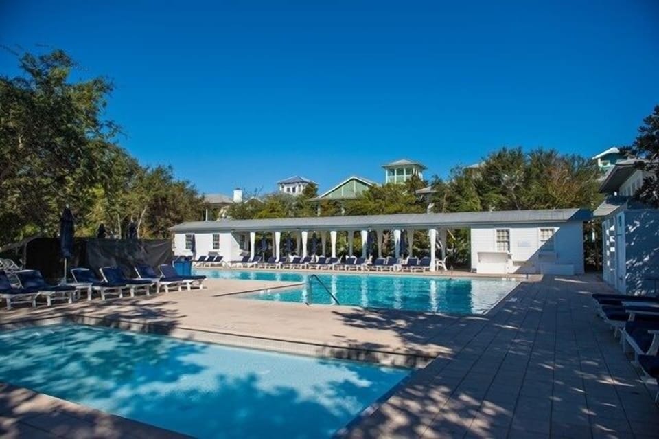 House, 6 Bedrooms | Pool