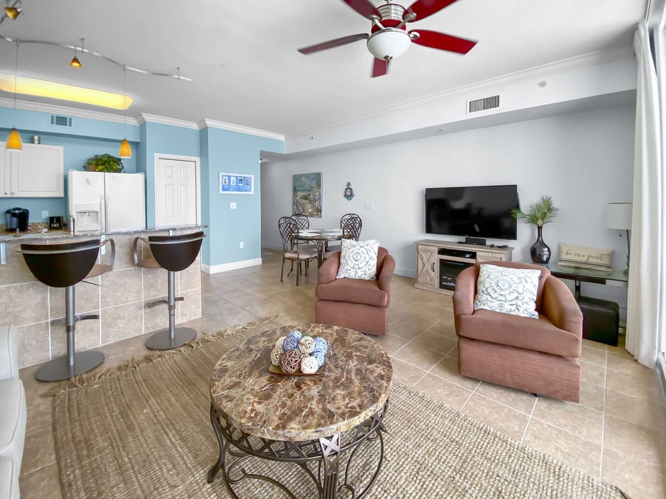 Condo, 2 Bedrooms | Interior