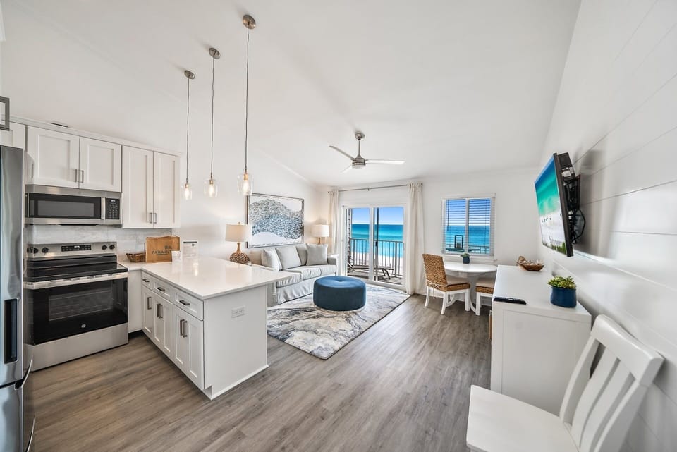 Condo, 1 Bedroom | Interior