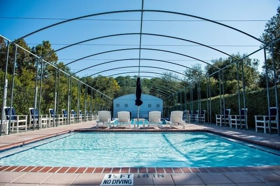 House, Multiple Bedrooms | Pool