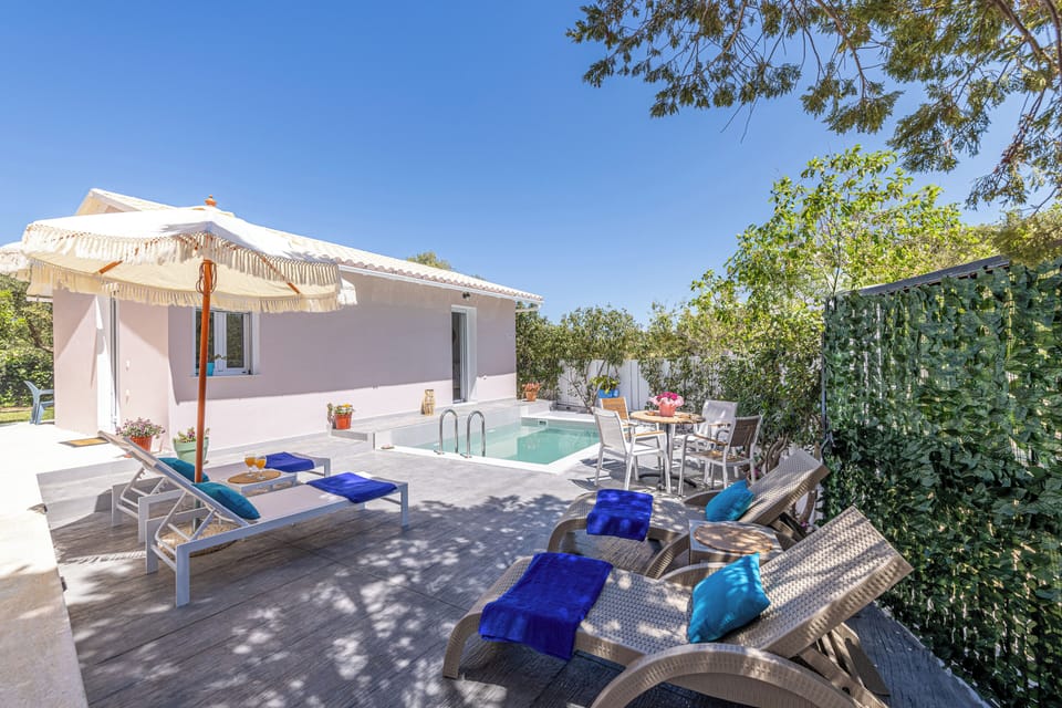 Sosos Garden Villa with Private Pool