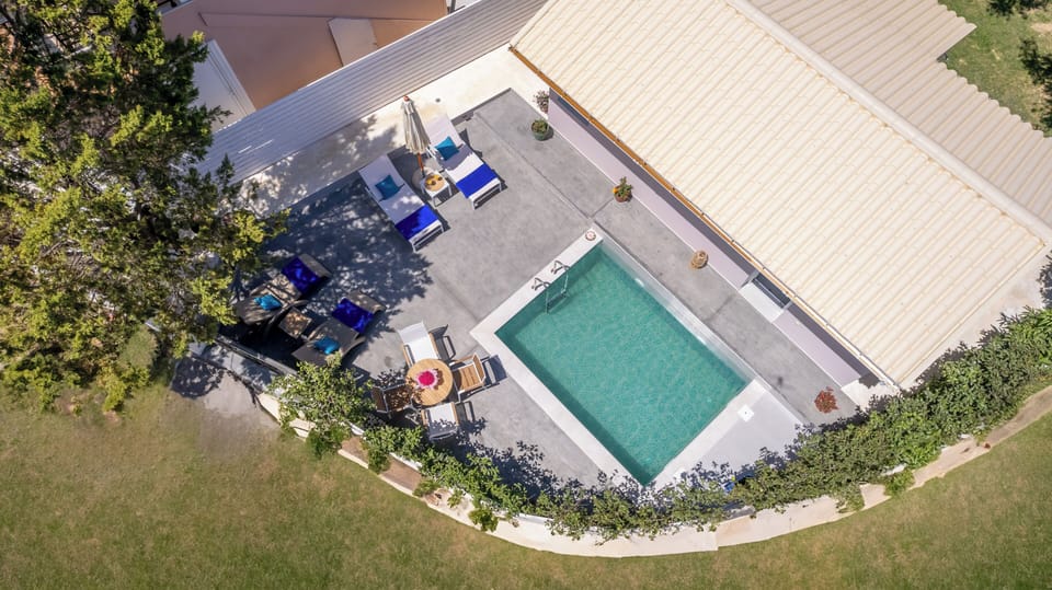 Sosos Garden Villa with Private Pool