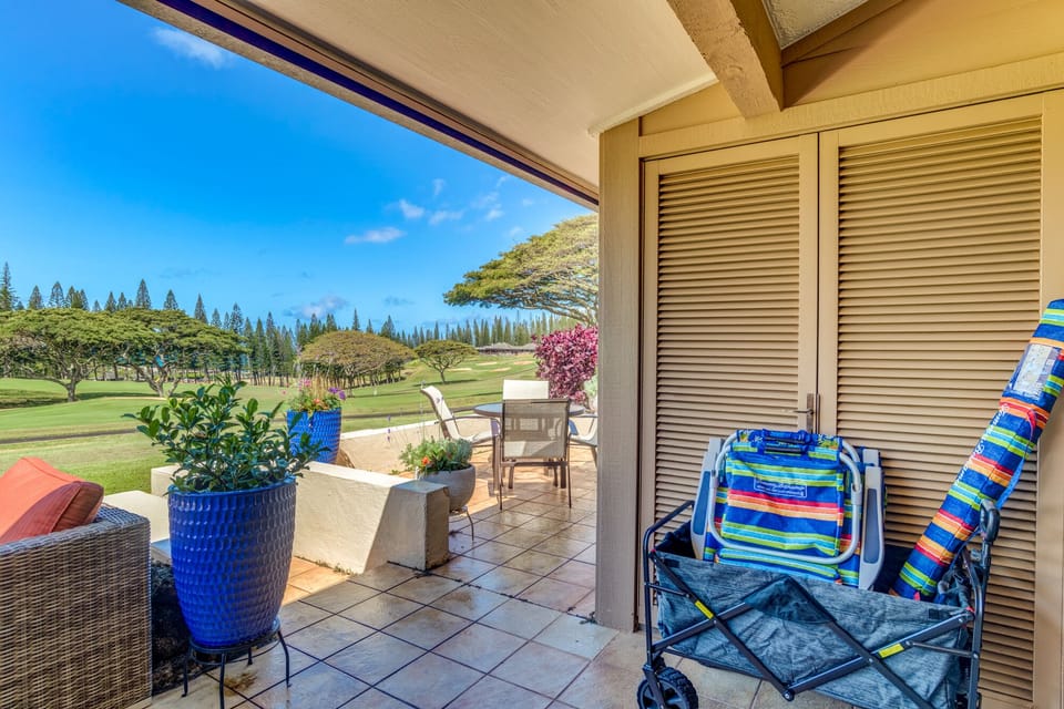 Enjoy easy access to Kapalua Bay—one of Maui’s most iconic beaches.