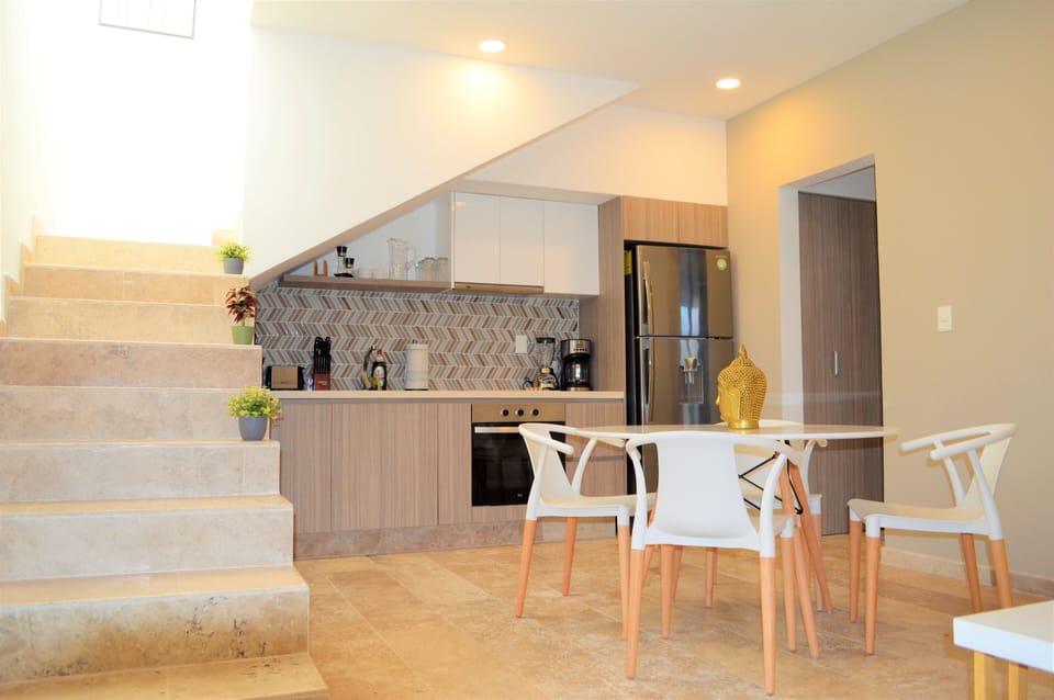 Deluxe Apartment | In-room dining