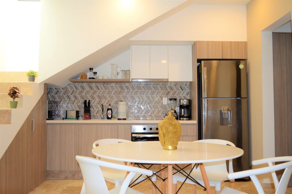 Deluxe Apartment | In-room dining