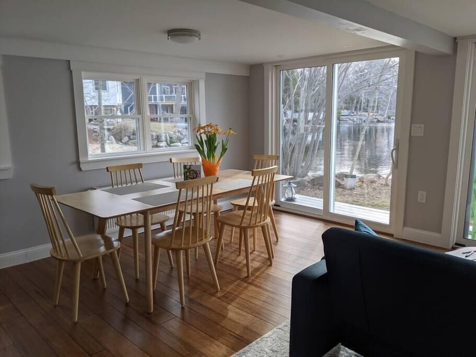 Dining area with views of the lake 