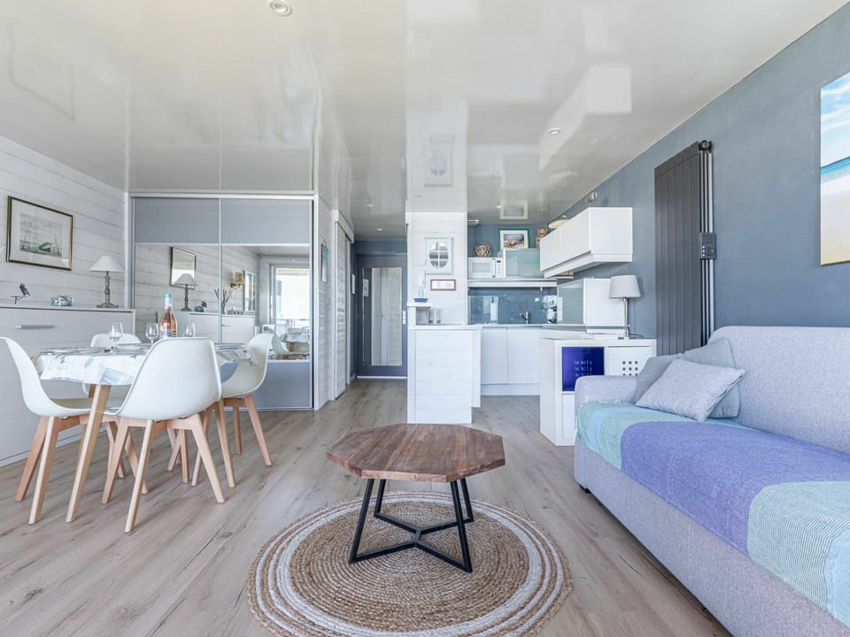 Table, Furniture, Couch, Picture Frame, Interior Design, Comfort, Flooring, Wood, Floor, Chair