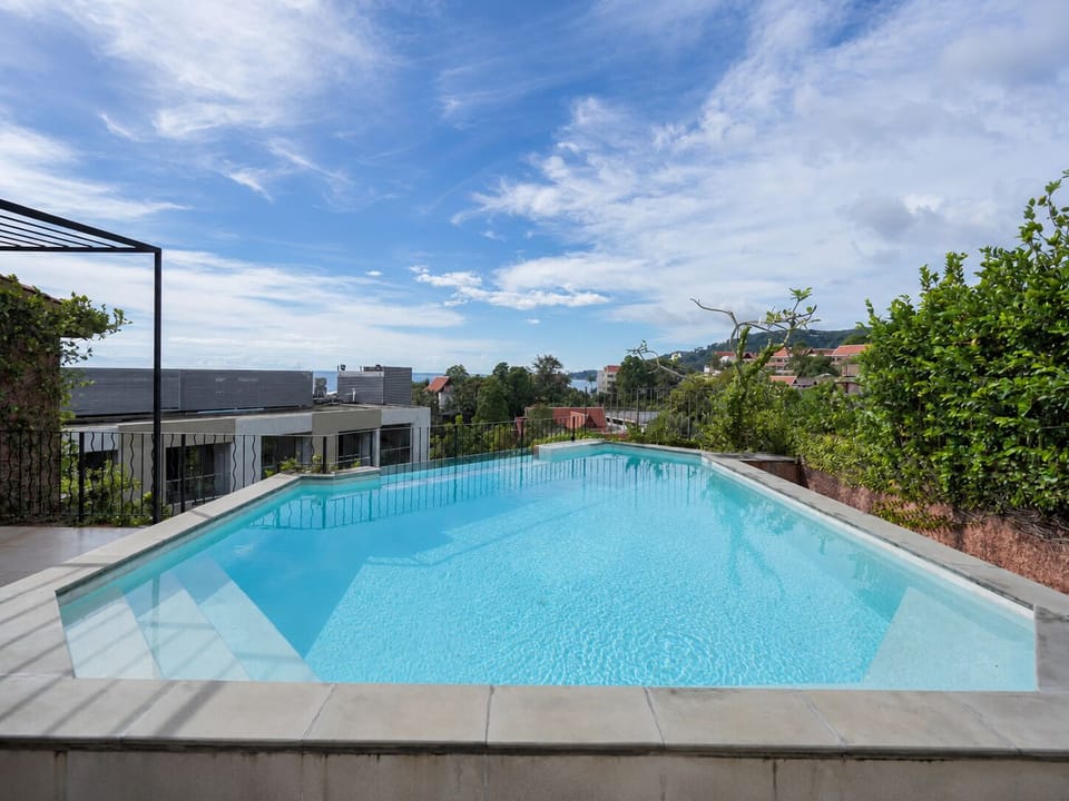 Rooftop pool