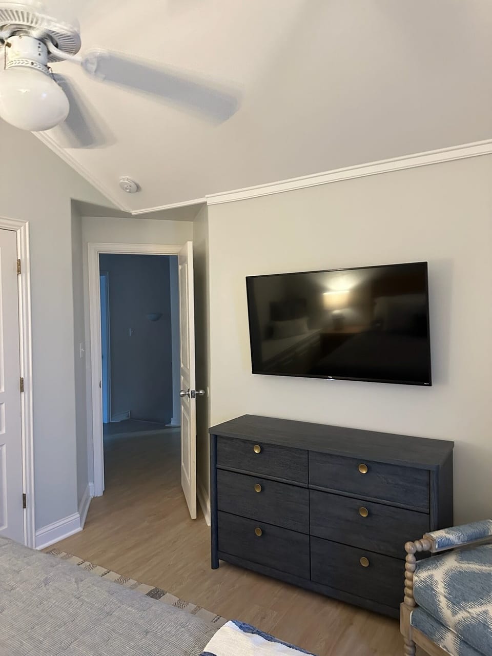 Upstairs King bedroom tv