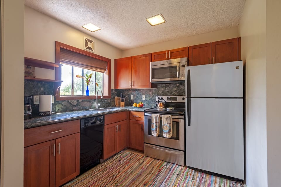 Sealodge Princeville Kauai condos | Sealodge F1 | kitchen - Sealodge Princeville Kauai condos | Sealodge F1 | kitchen