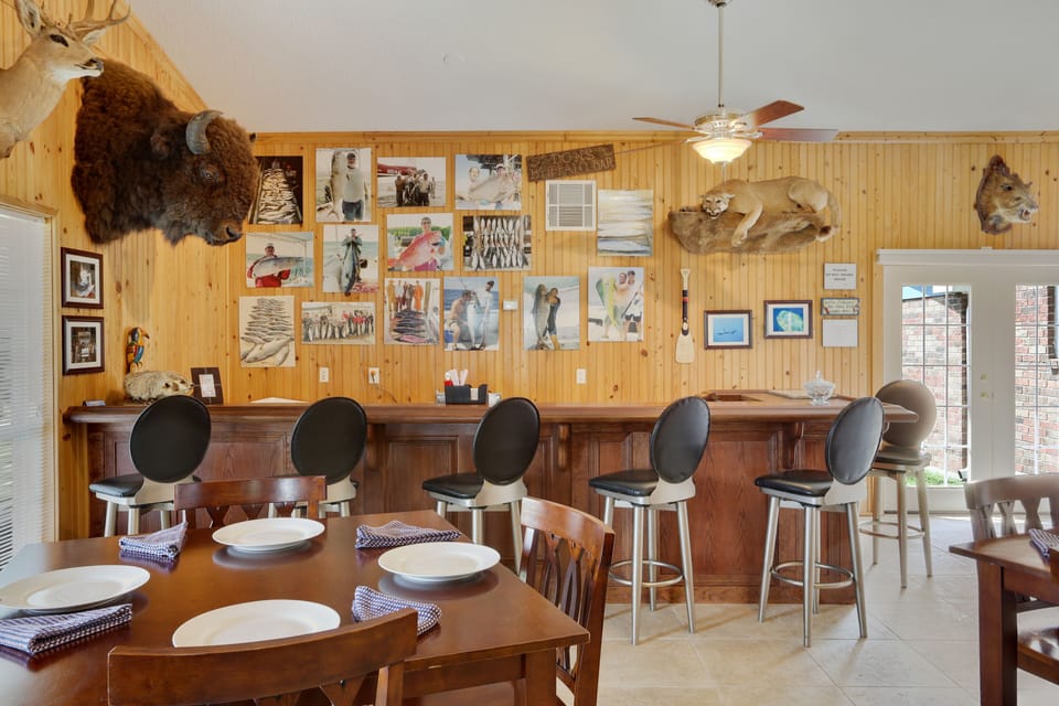 Lodge Great Room Bar