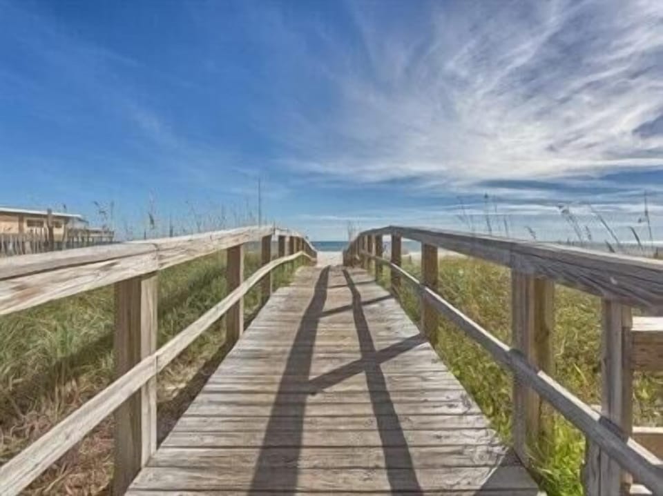 Direct Beach front condo means a direct walk to the turquoise water and sugary white sand beach of the Gulf. 