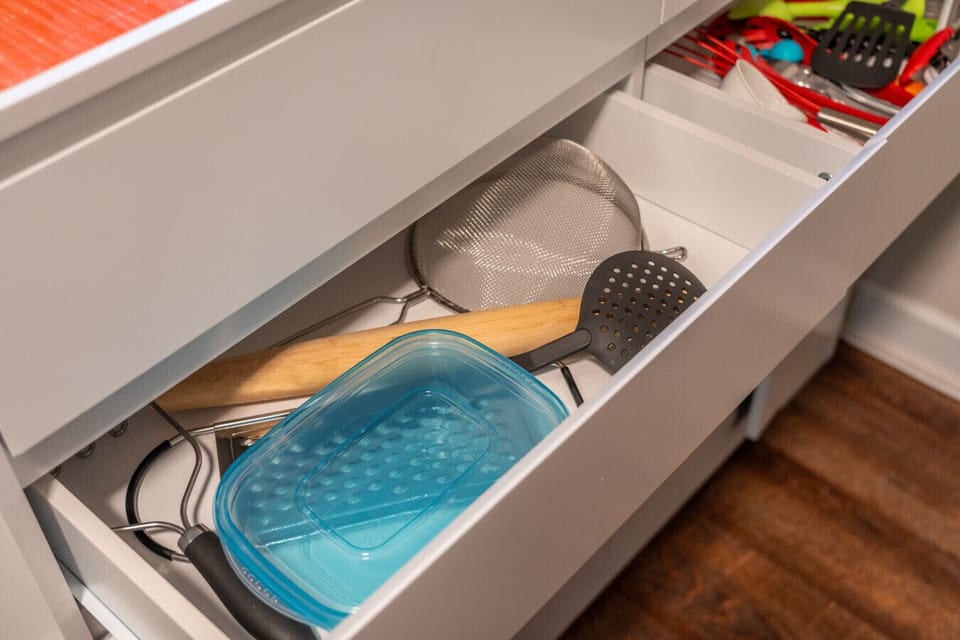 Kitchenware and appliances