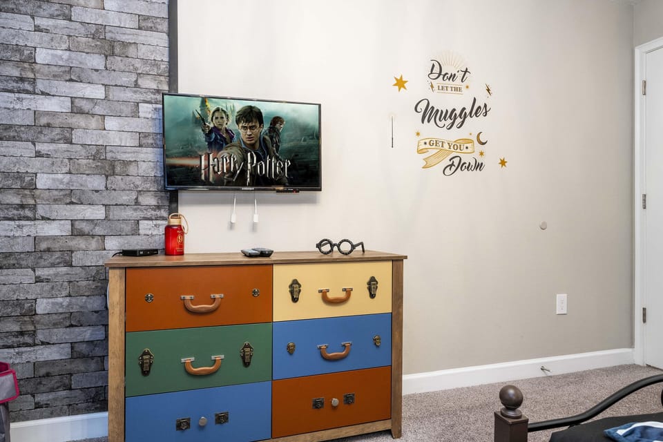 Harry Potter room 2 Twin Beds