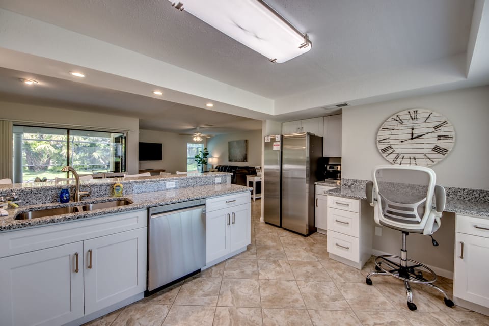 The kitchen is fully stocked with plenty of cookware!