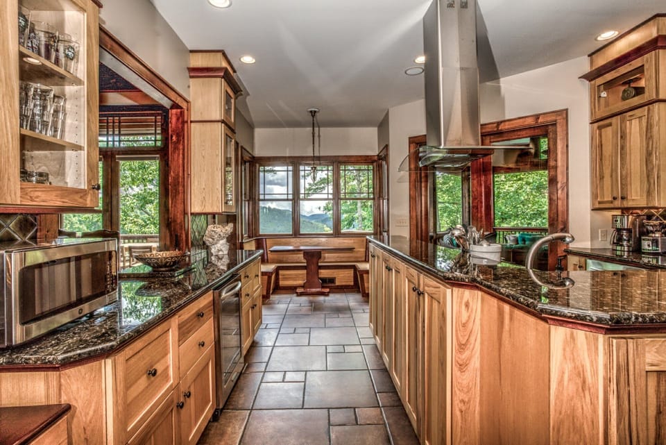 Fully equipped kitchen