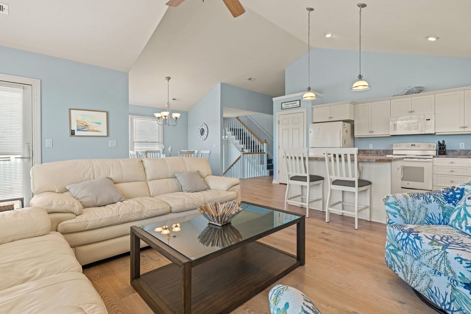 Great Room - Top Level