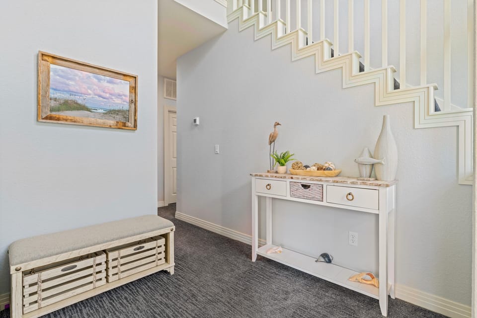 Stairs to Entry Level