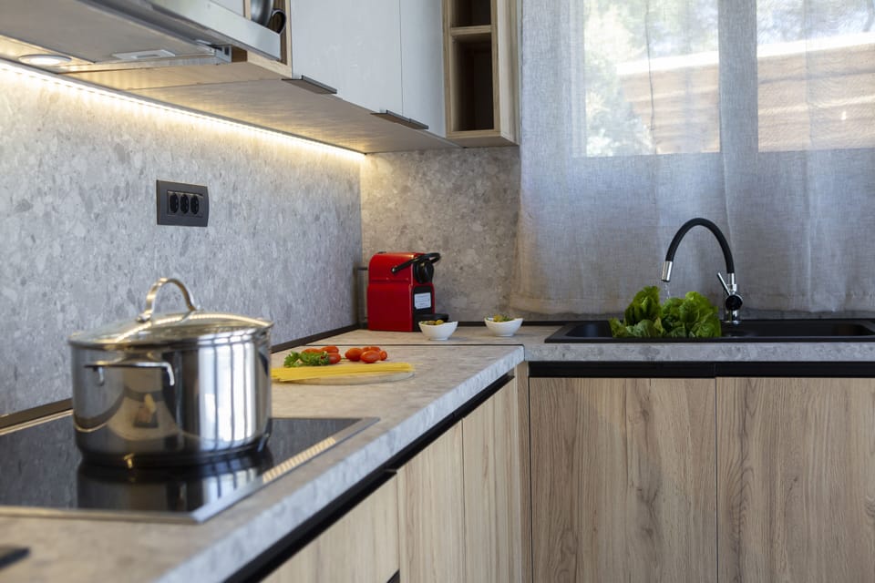 Kitchen (2)