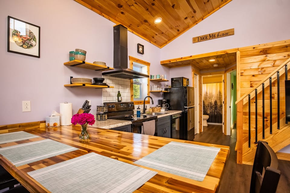 Eat in kitchen