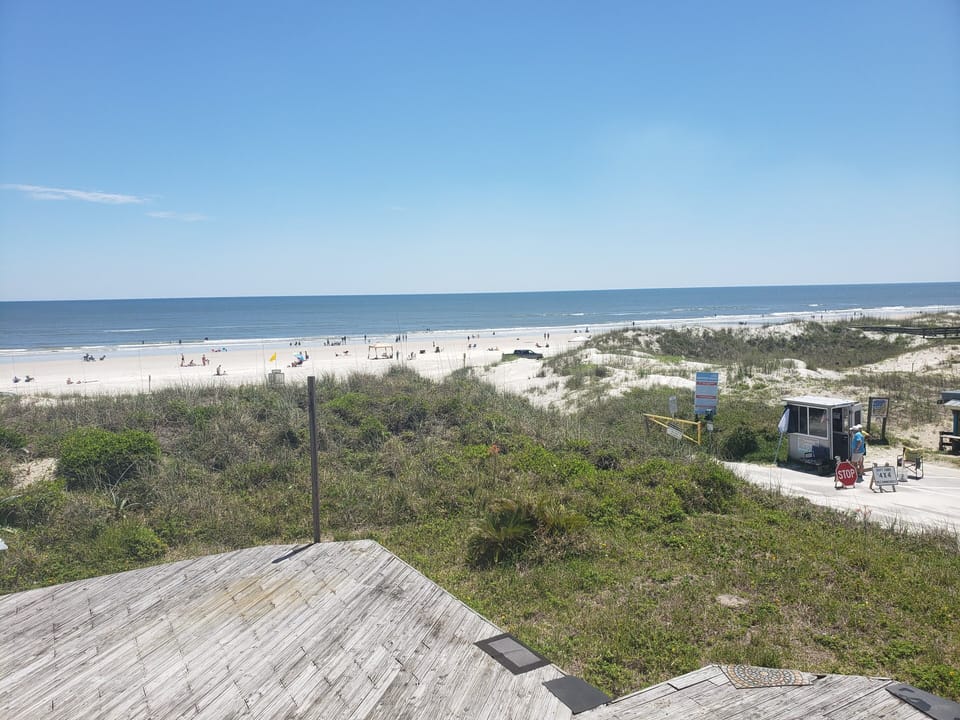 Crescent Beach white sand & breathless views