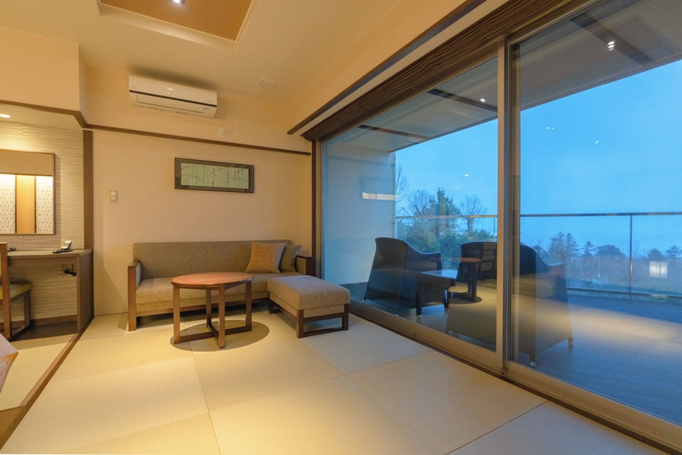Japanese Western Style Twin Room, Ocean view with Open-air bath (First floor) | Premium bedding, down comforters, minibar, in-room safe