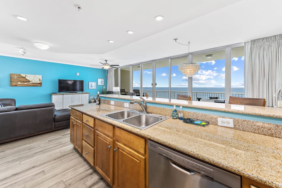 Enjoy the Gulf views while cooking