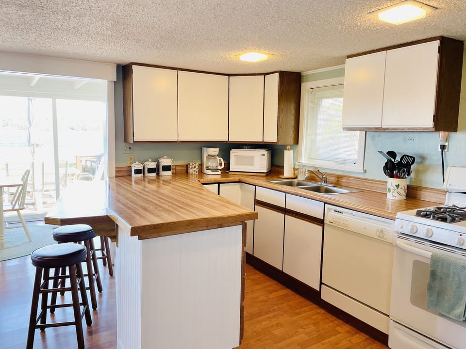 Kitchen Area!