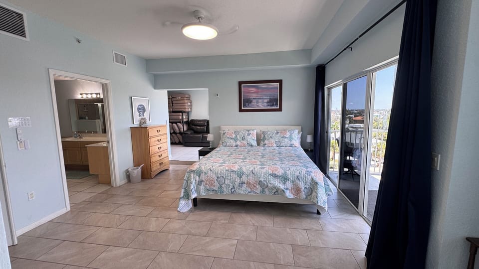 King bedroom