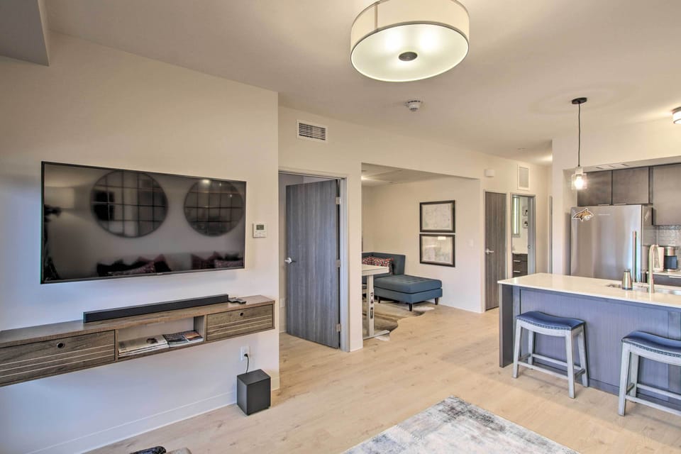 Living Area | Bonus Nook