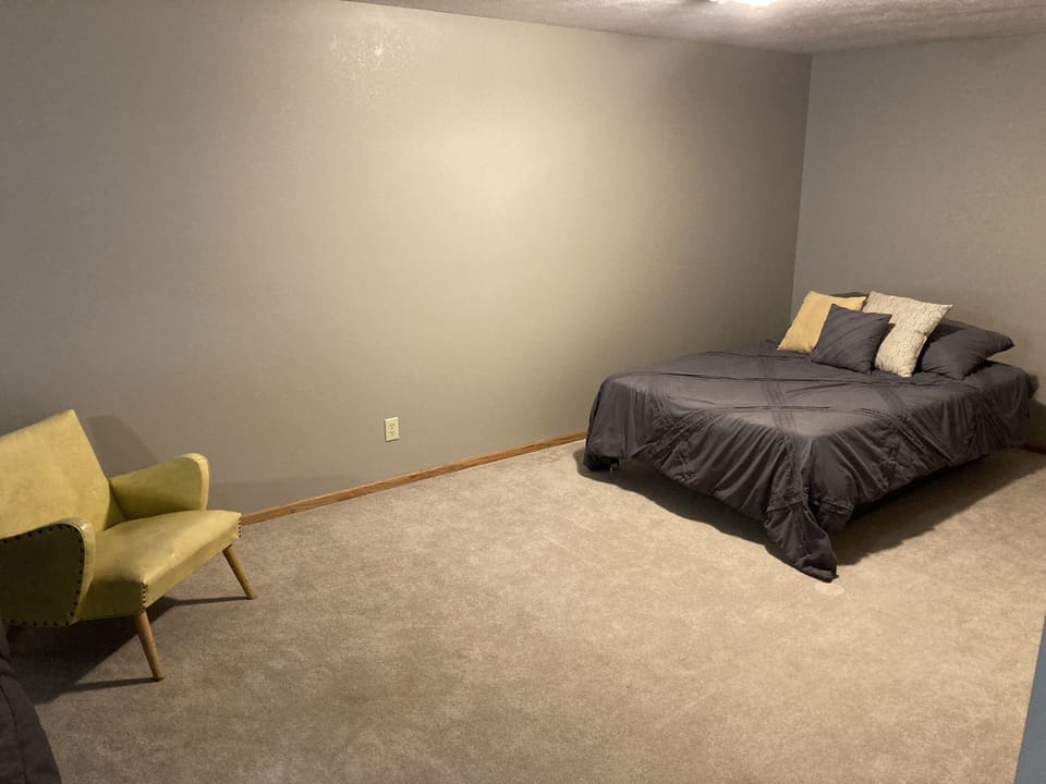 Lower level bed
