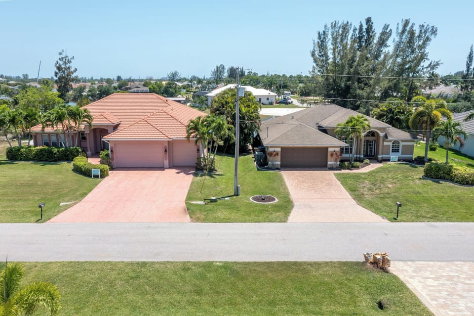 Side by Side vacation rental Cape Coral