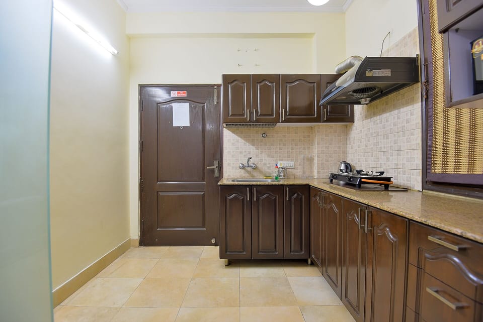 Fully Functional Kitchen of Studio Apartment in Gurgaon.