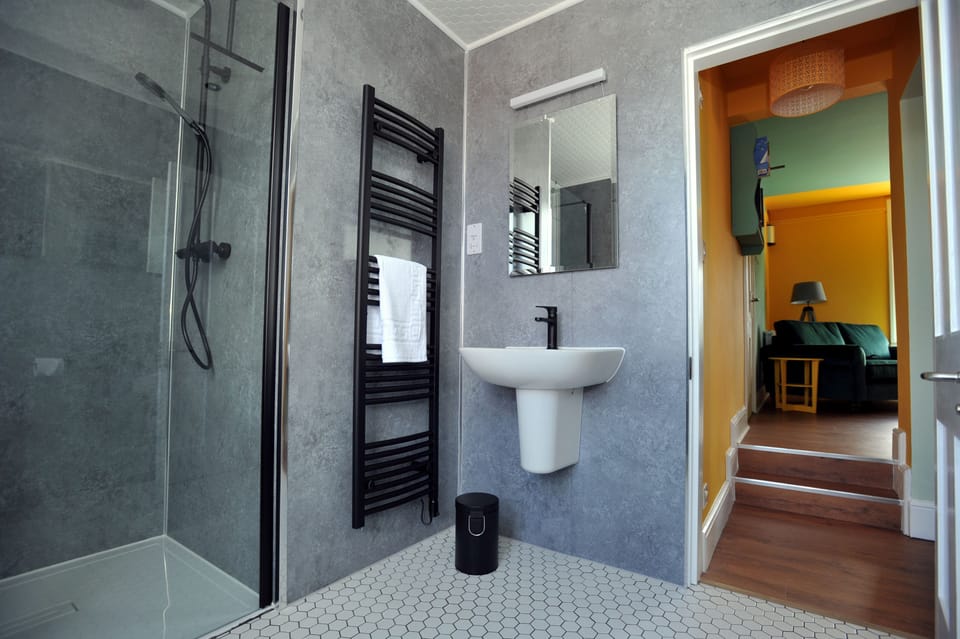 Bathroom view to lounge