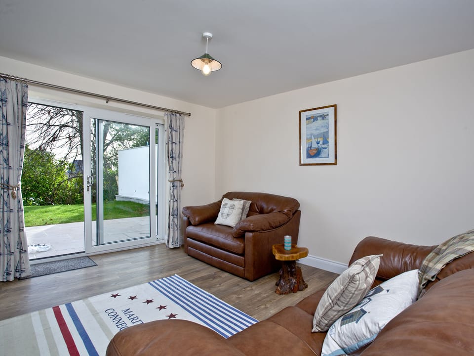 Living area | Orestone Garden Apartment - Orestone House, Teignmouth