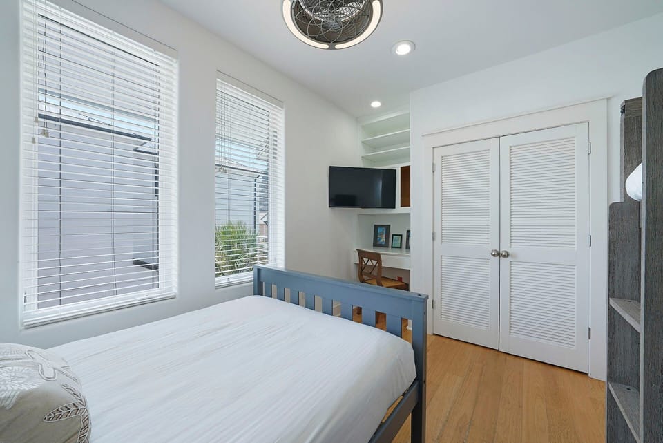 Wandering Palms - Miramar Beach - Bedroom