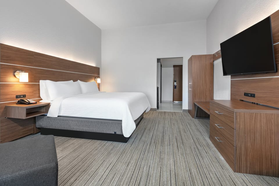 Premium bedding, Select Comfort beds, in-room safe, blackout drapes